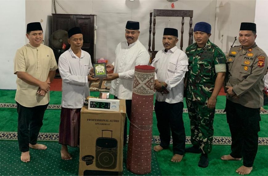 Bupati Kukar Kunjungi Masjid Jami’ At-Taqwa di Desa Bangun Rejo: Serahkan Bantuan dan Perkuat Silaturahmi
